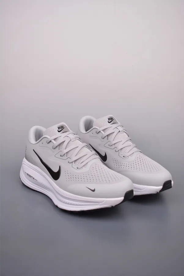 Nike Air Zoom Vomero 18X Premium Running Shoes