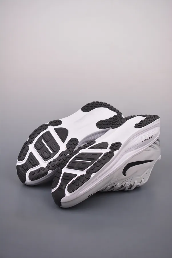 Nike Air Zoom Vomero 18X Premium Running Shoes