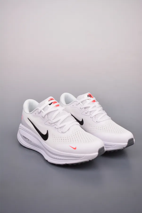 Nike Air Zoom Vomero 18X Premium Running Shoes