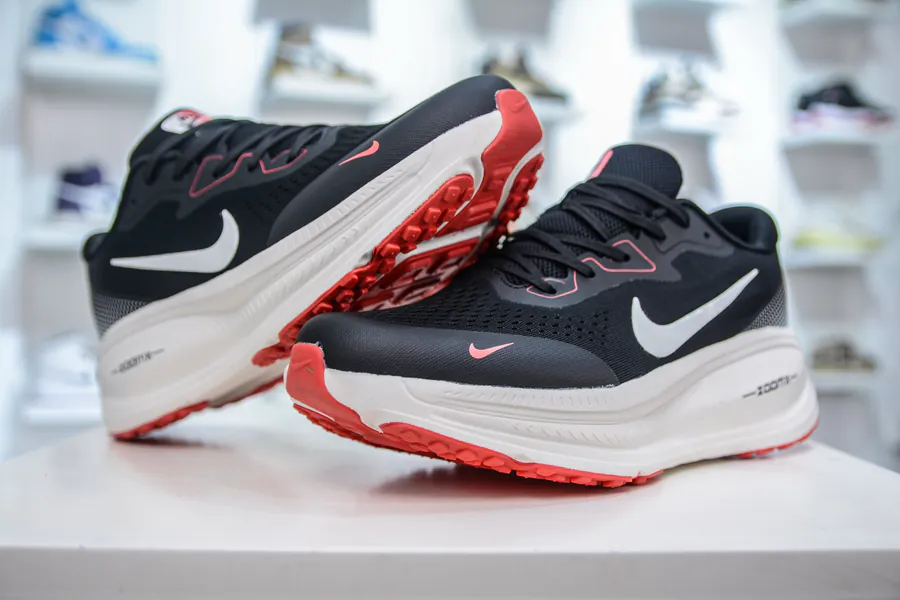 Nike Air Zoom Vomero 18X Premium Running Shoes with Advanced Technology