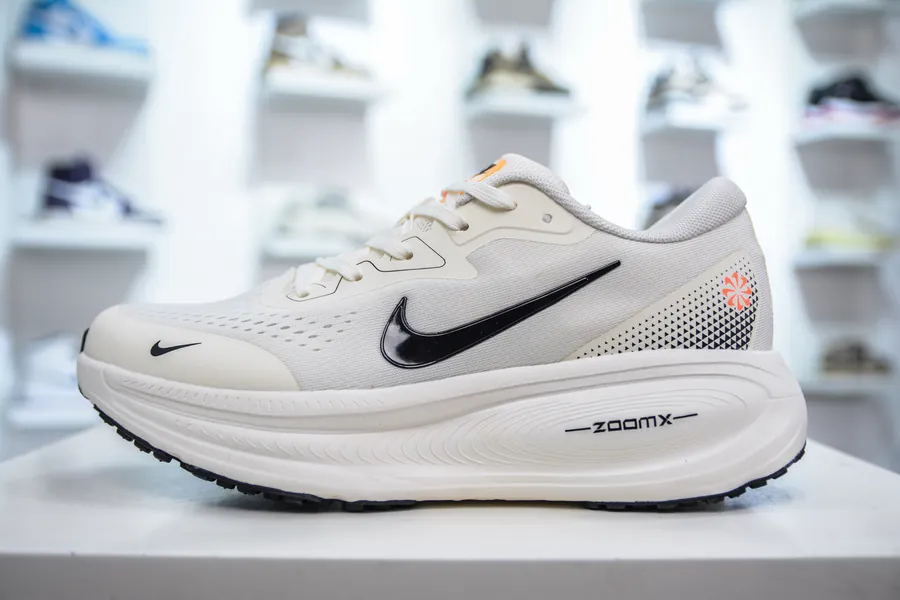 Nike Air Zoom Vomero 18X Premium Running Shoes with Advanced Technology