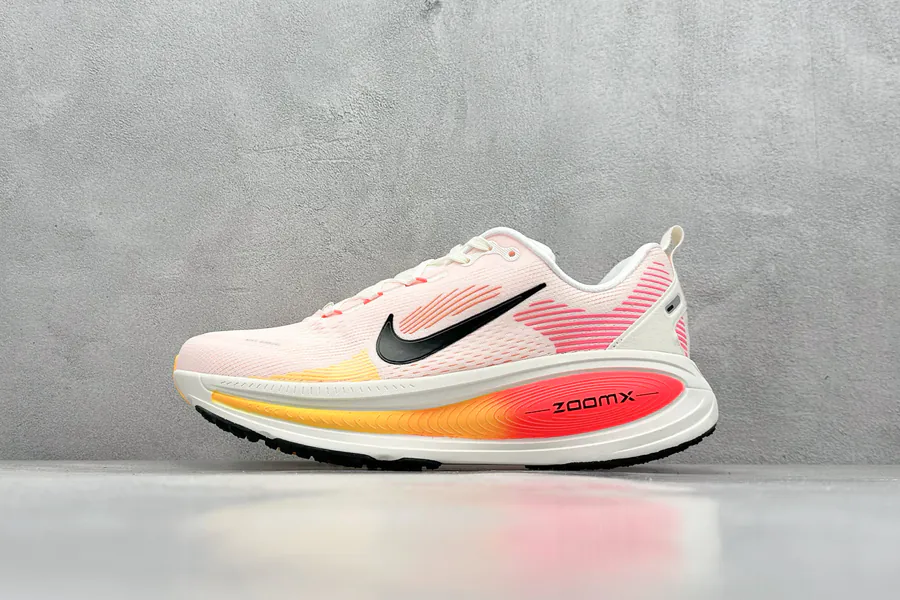 Nike Air Zoom Vomero 18 Comfortable Shock Absorption and Anti Slip Running Shoes