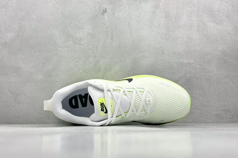 Nike Air Zoom Vomero 18 Comfortable Shock Absorption and Anti Slip Running Shoes