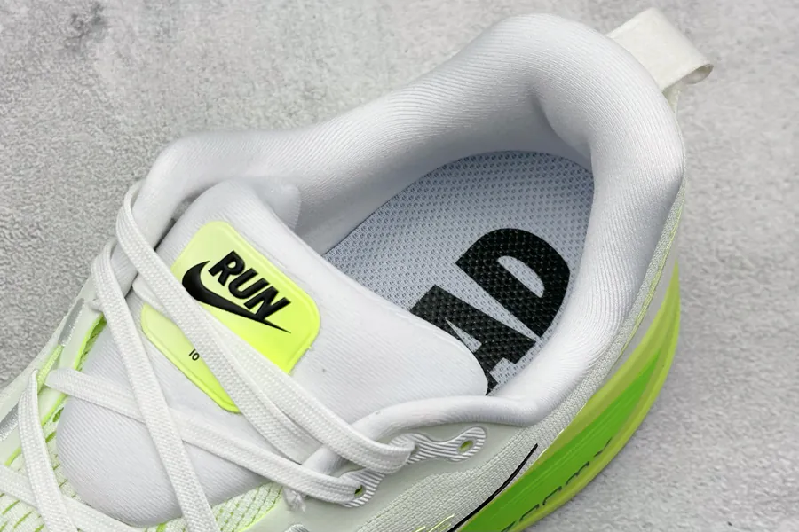 Nike Air Zoom Vomero 18 Comfortable Shock Absorption and Anti Slip Running Shoes
