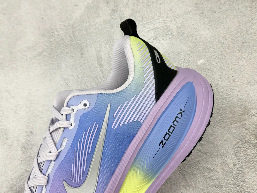Nike Vomero 18 Purple