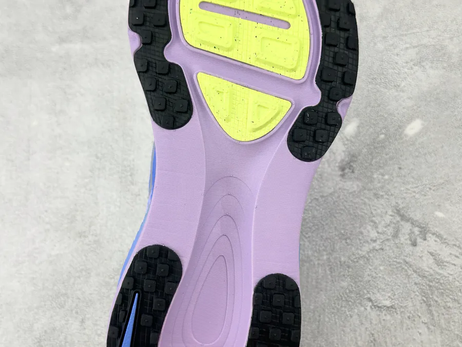 Nike Vomero 18 Purple