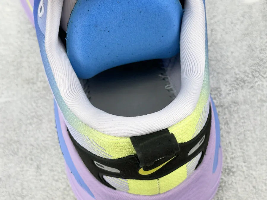 Nike Vomero 18 Purple