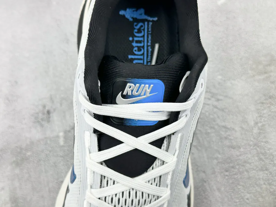 Nike Vomero 18 Exclusive Original