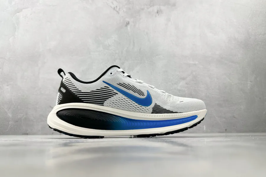 Nike Vomero 18 Exclusive Original