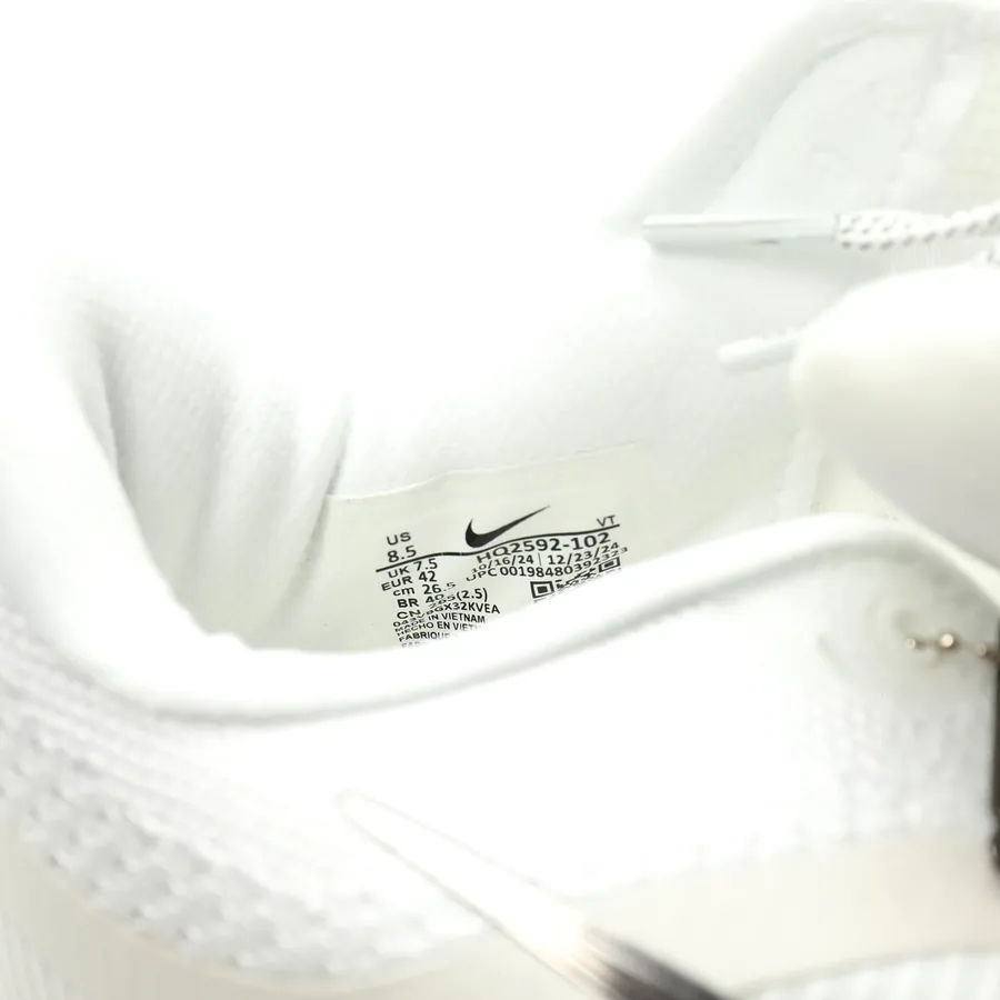 Nike Pegasus Premium White Metallic Sie Lightweight Running Shoes