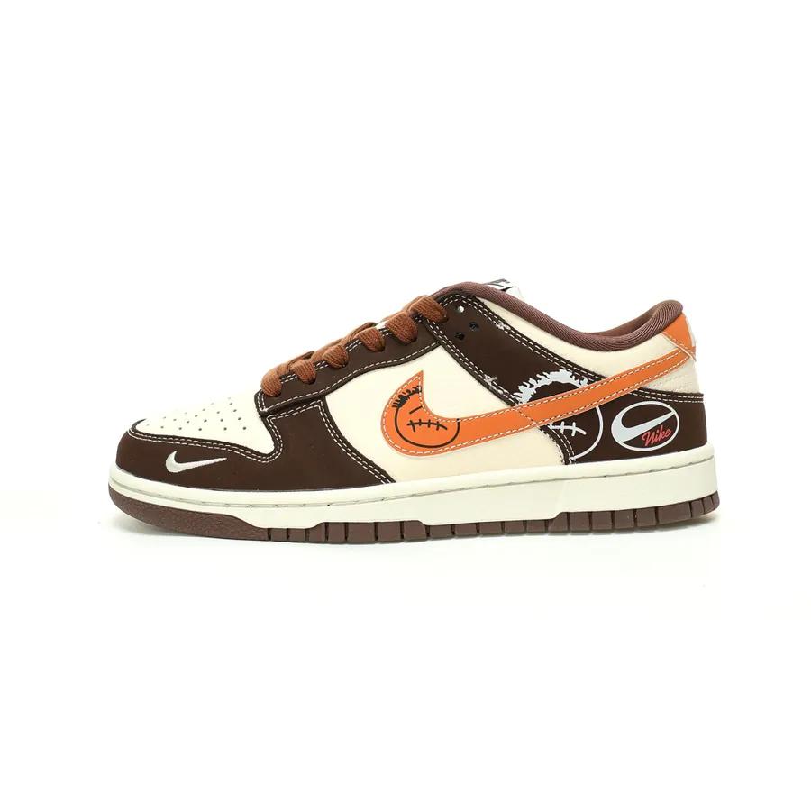 Travis Scott x Nike By You SB Dunk Low Retro SP Customized Sneaker