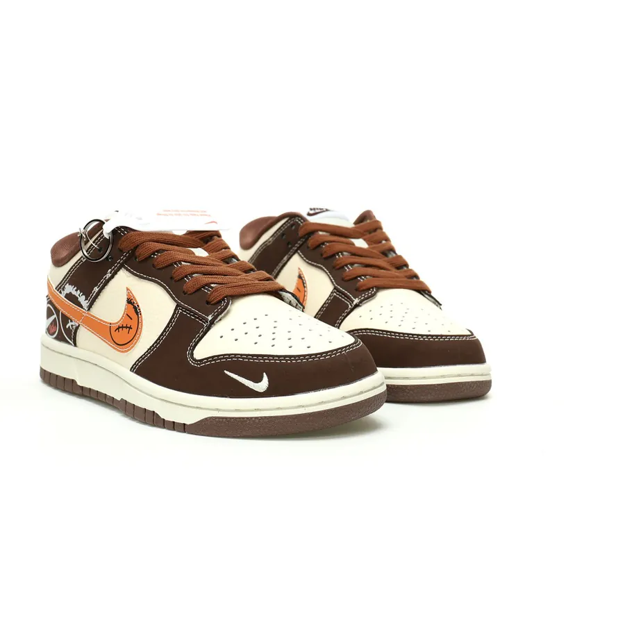 Travis Scott x Nike By You SB Dunk Low Retro SP Customized Sneaker