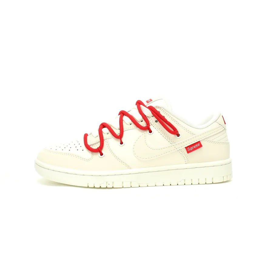 Supreme x Nike SB Dunk Low Retro SP Supreme Edition