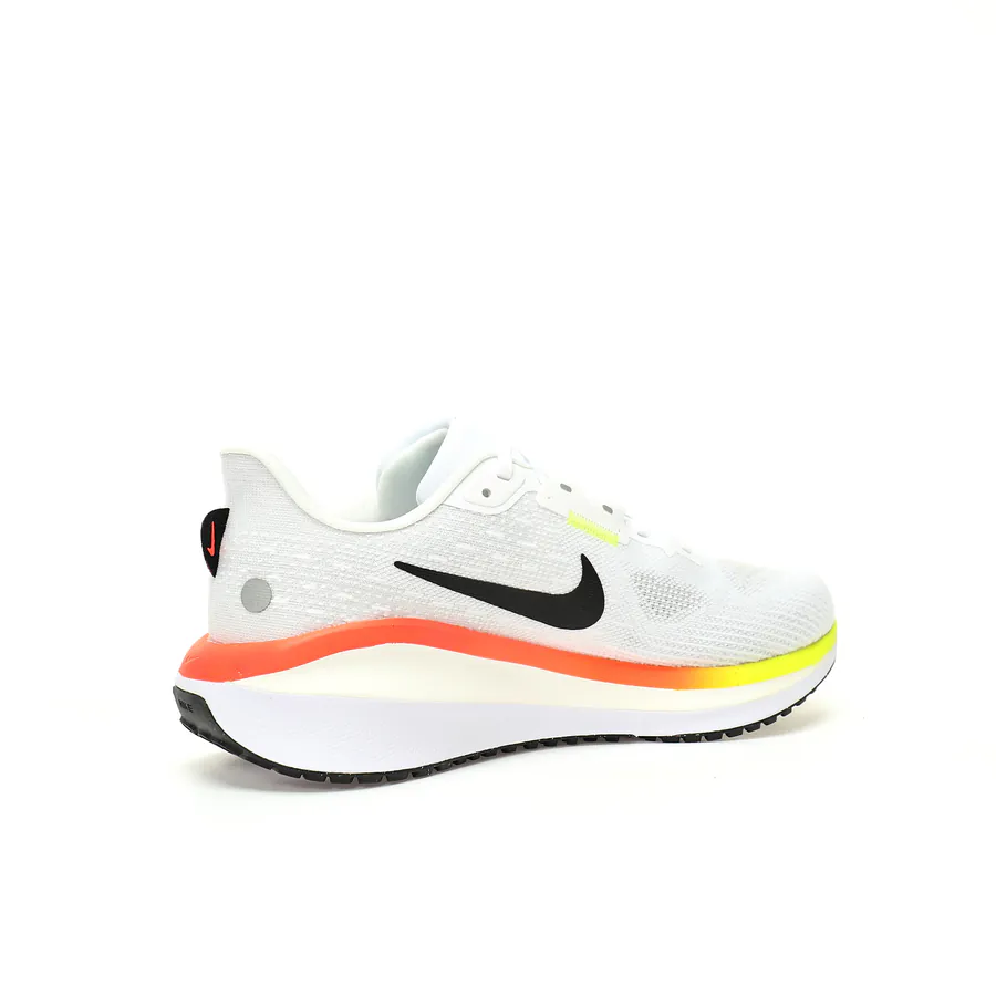 Nike Vomero 17 Lightweight Cushioning Running Shoes