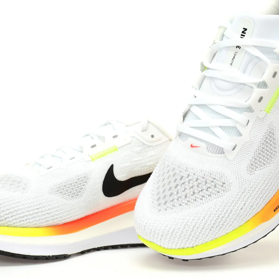 Nike Vomero 17 Lightweight Cushioning Running Shoes
