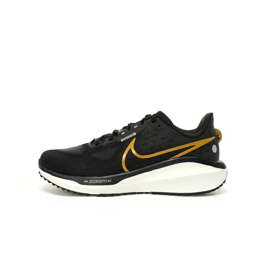 Nike Vomero 17 Lightweight Cushioning Running Shoes