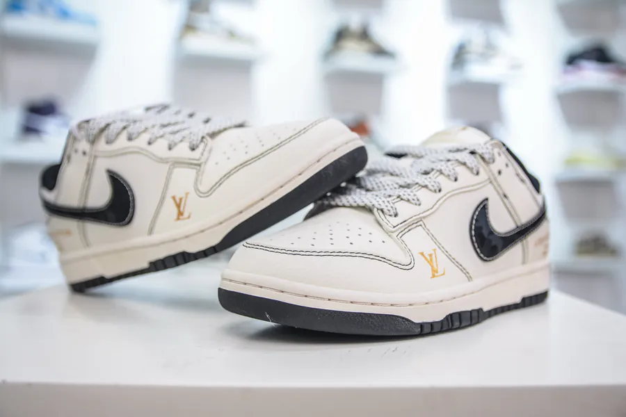 Air x Louis Vuitton Collaboration White, Black, Gold Label Basketball Shoes