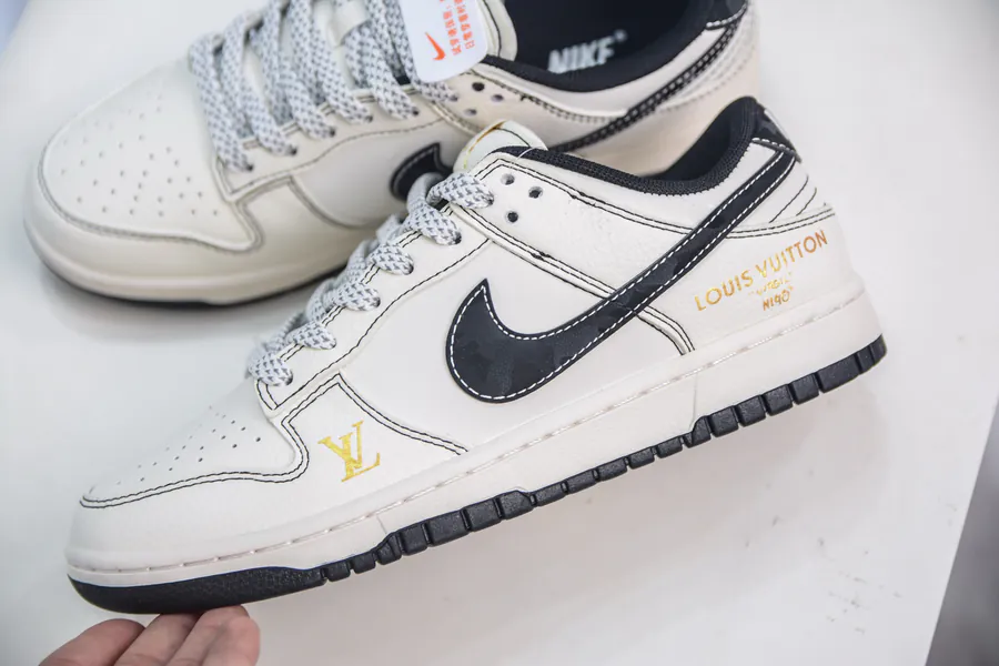 Air x Louis Vuitton Collaboration White, Black, Gold Label Basketball Shoes