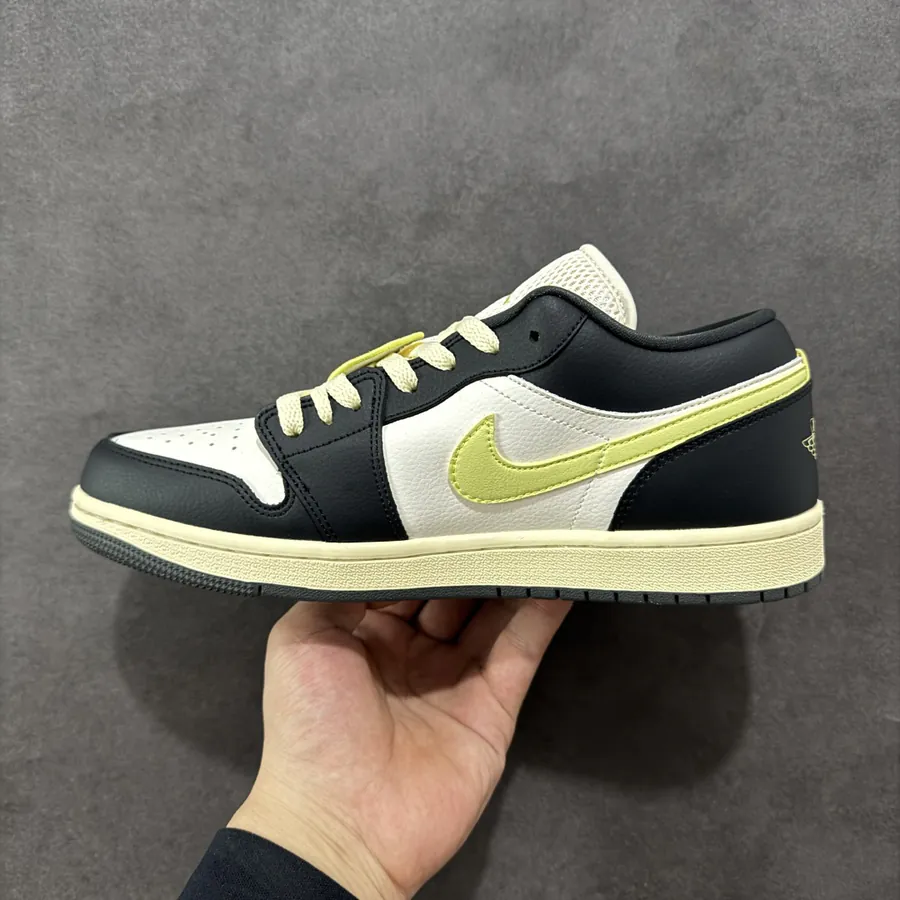 Air Jordan AJ1 Low Original Version Black, White, Green