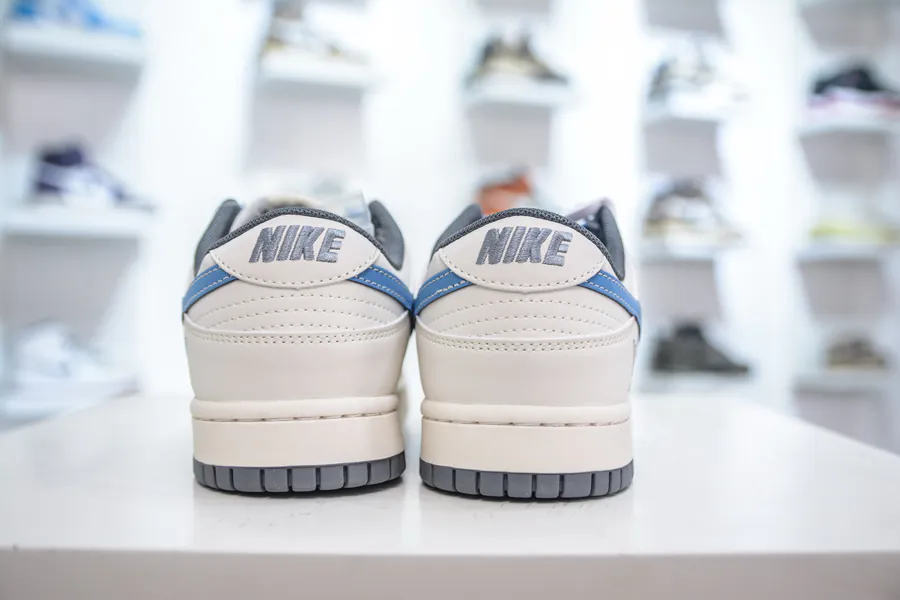 SB Dunk Low x Louis Vuitton Collaboration White Blue