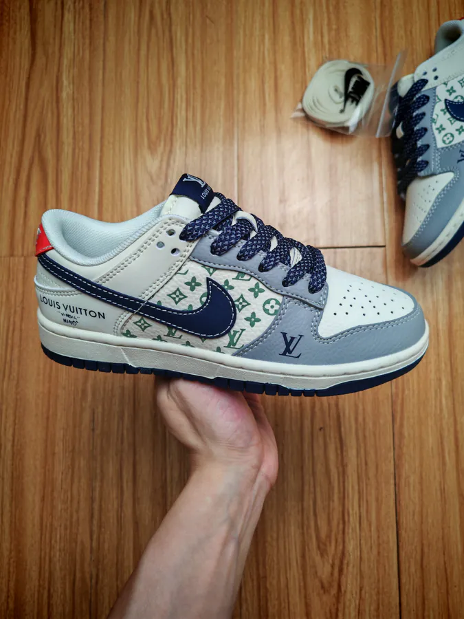 Nike SB Dunk Low LV Customized Low Top Sneakers