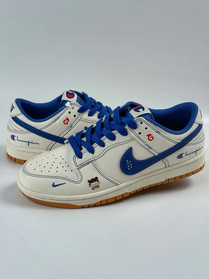 SB Dunk Low x White Gold Blue Nianzhao Graffiti
