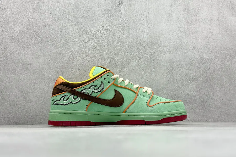 Nike SB Dunk Low Tourmaline Western Style Low Top Skate Shoes