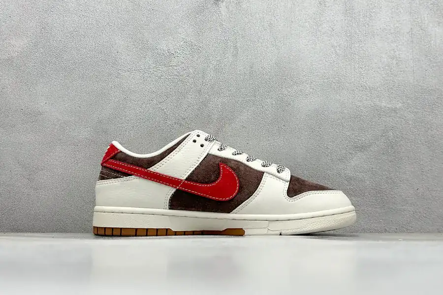Nike SB Dunk Low Snake Year Limited Edition