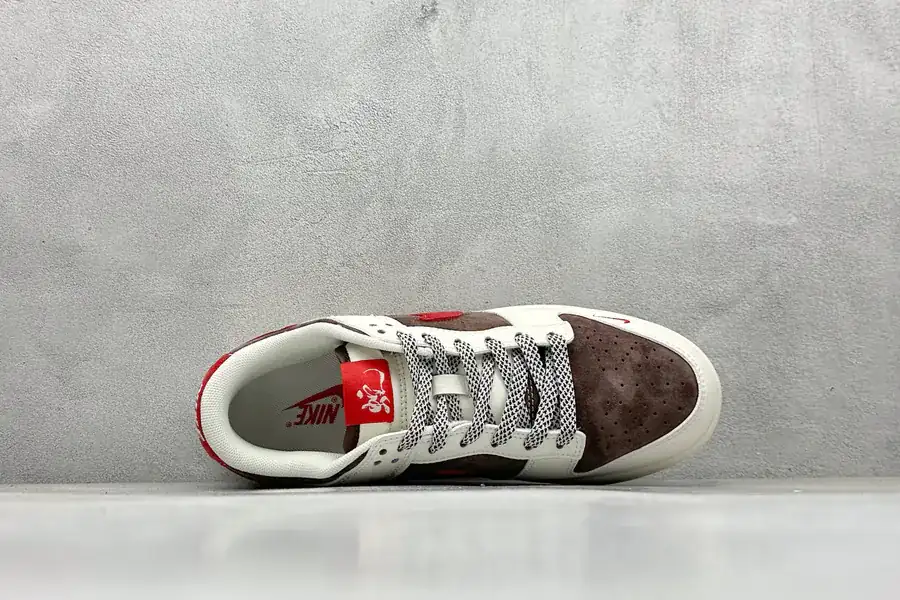 Nike SB Dunk Low Snake Year Limited Edition