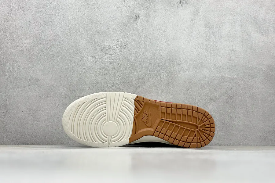 Nike SB Dunk Low Snake Year Limited Edition
