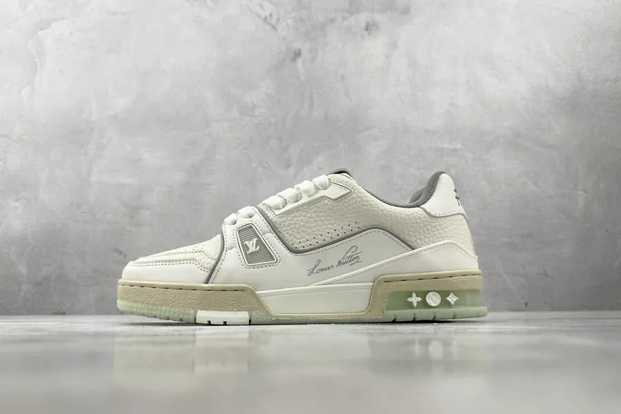 LV Trainer in White
