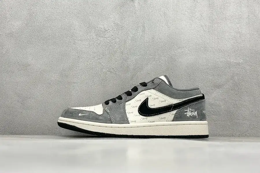 Air Jordan 1 Retro Low x Stussy White Black Grey Small Hook