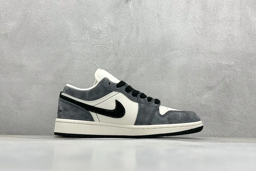 Air Jordan 1 Retro Low x Bearbrick