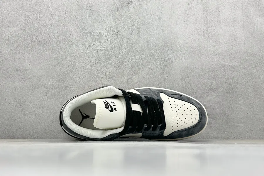 Air Jordan 1 Retro Low x Bearbrick