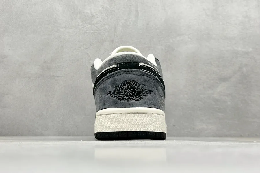 Air Jordan 1 Retro Low x Bearbrick