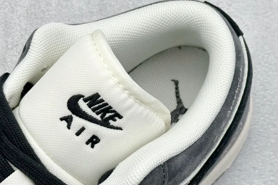 Air Jordan 1 Retro Low x Bearbrick