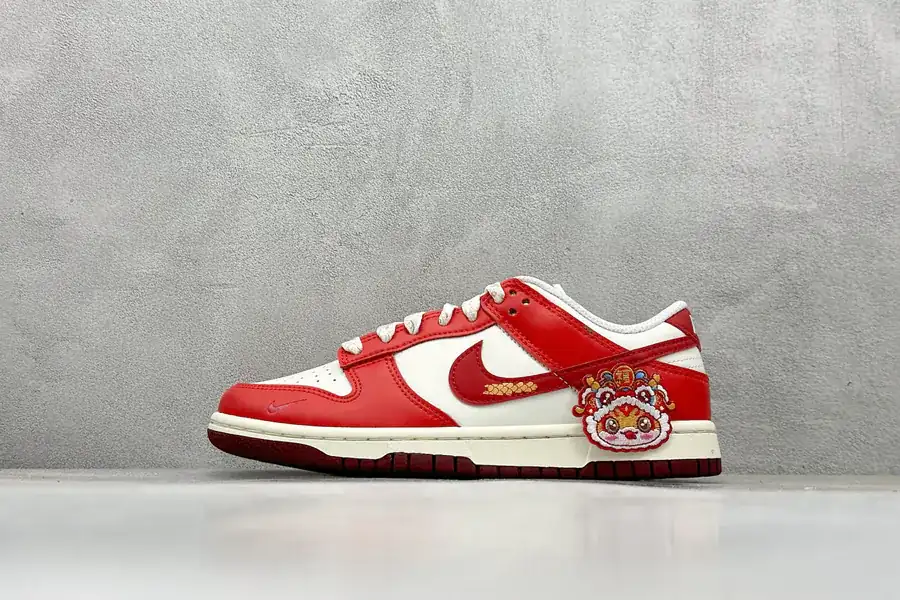 Nike SB Dunk Low 2025 Limited Edition