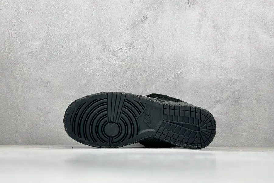 CPFM x Nk Dunk Low Collaboration Yin Yang Tai Chi SB Low Sneaker