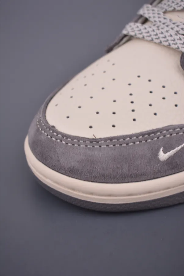 Nike SB Dunk Low LV Collaboration