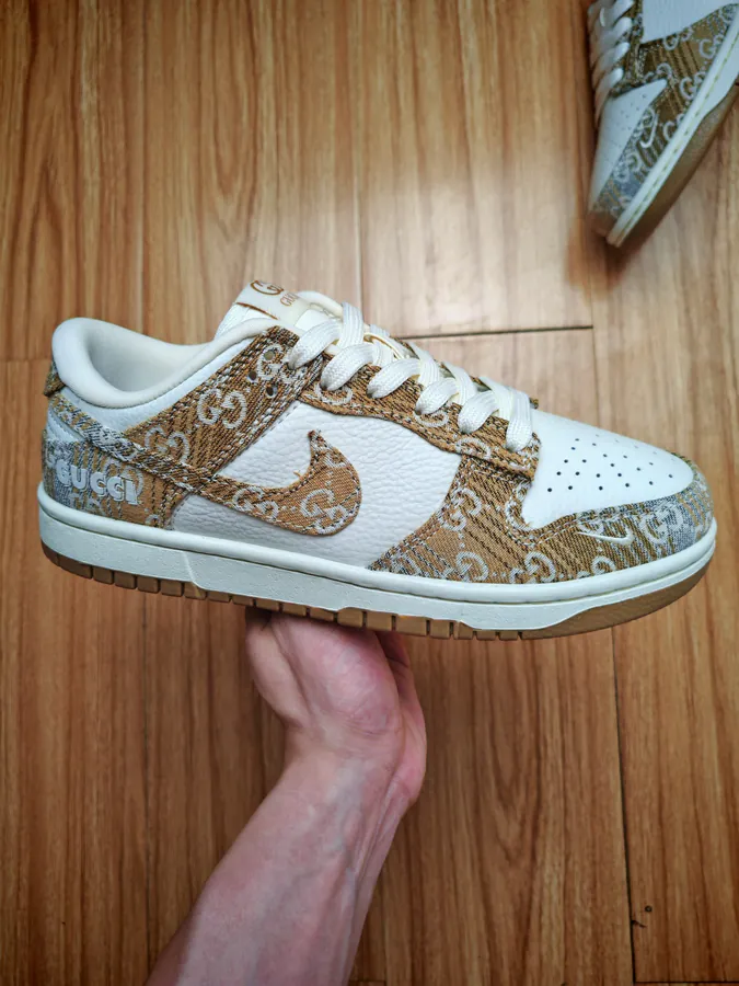 Nike SB Dunk Low x Gucci Khaki Canvas