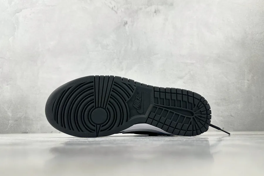 Nike Dunk OG Edition Mountain Classic