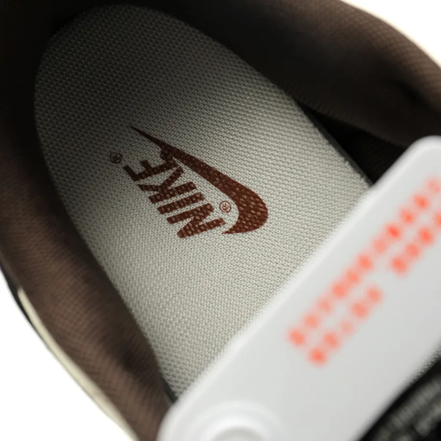 SB Dunk Low x A Bathing Ape Collaboration Low Top Sneaker