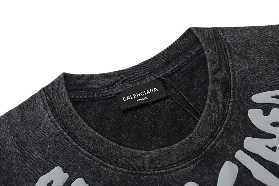 Balenciaga 2025 New Collection Short Sleeve T Shirt with立体植绒 Letter Logo