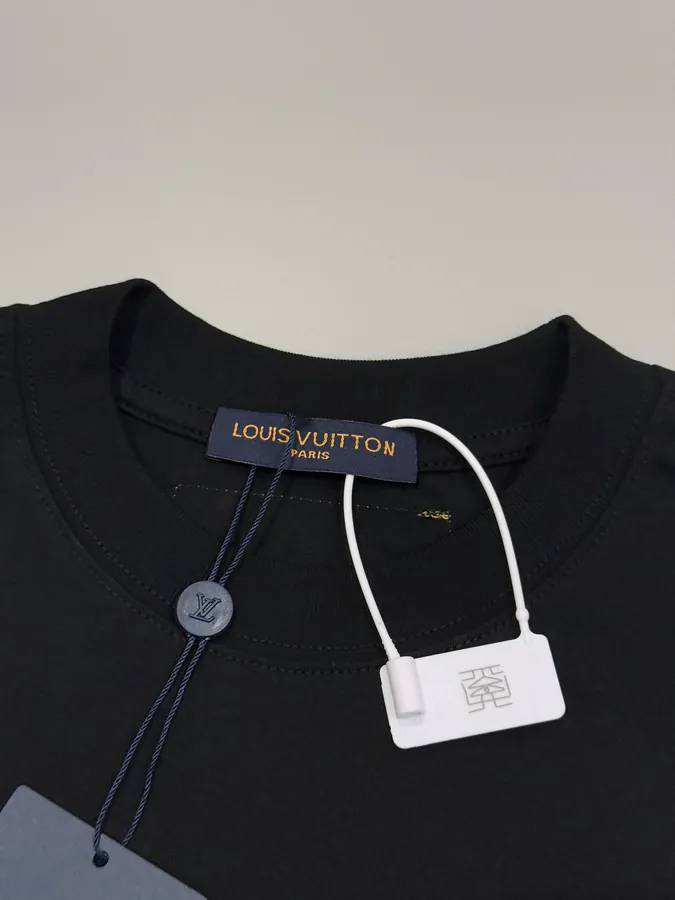 Louis Vuitton Premium T Shirt Classic Fit