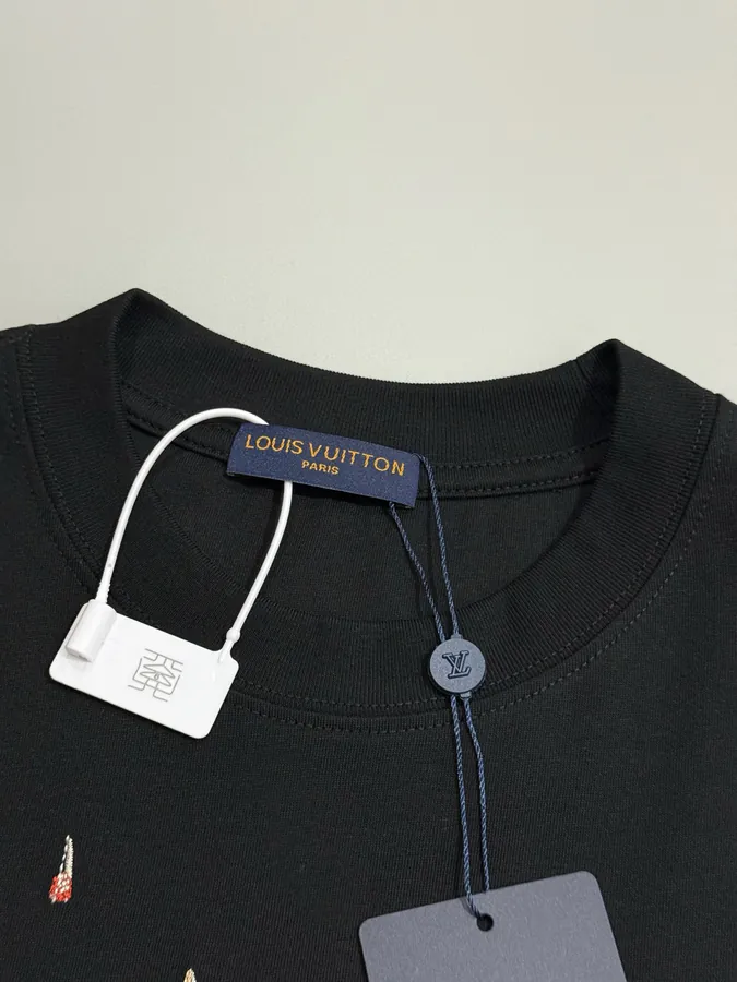 Louis Vuitton 2025ss Latest Embroidered Sail T Shirt