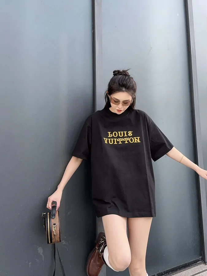 Louis Vuitton Premium Round Neck T Shirt