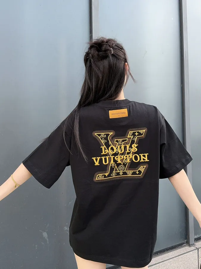 Louis Vuitton Premium Round Neck T Shirt