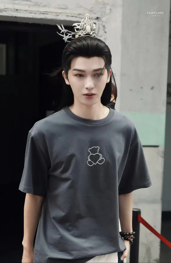 Top Version Pearl Bear T Shirt by WE1