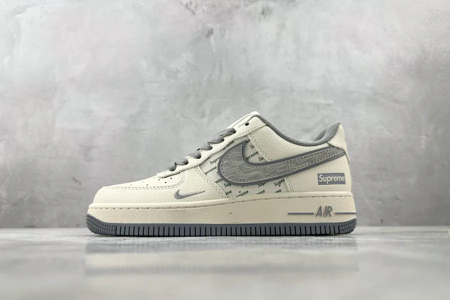Nike Air Force 107 Supreme Collaboration