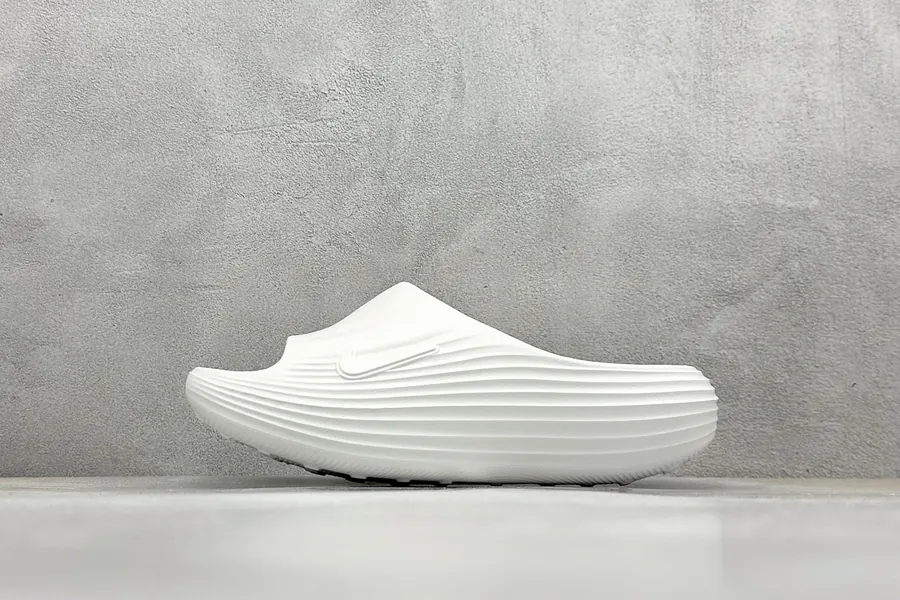 Nike ReactX Rejuven One Piece Summer Sandals